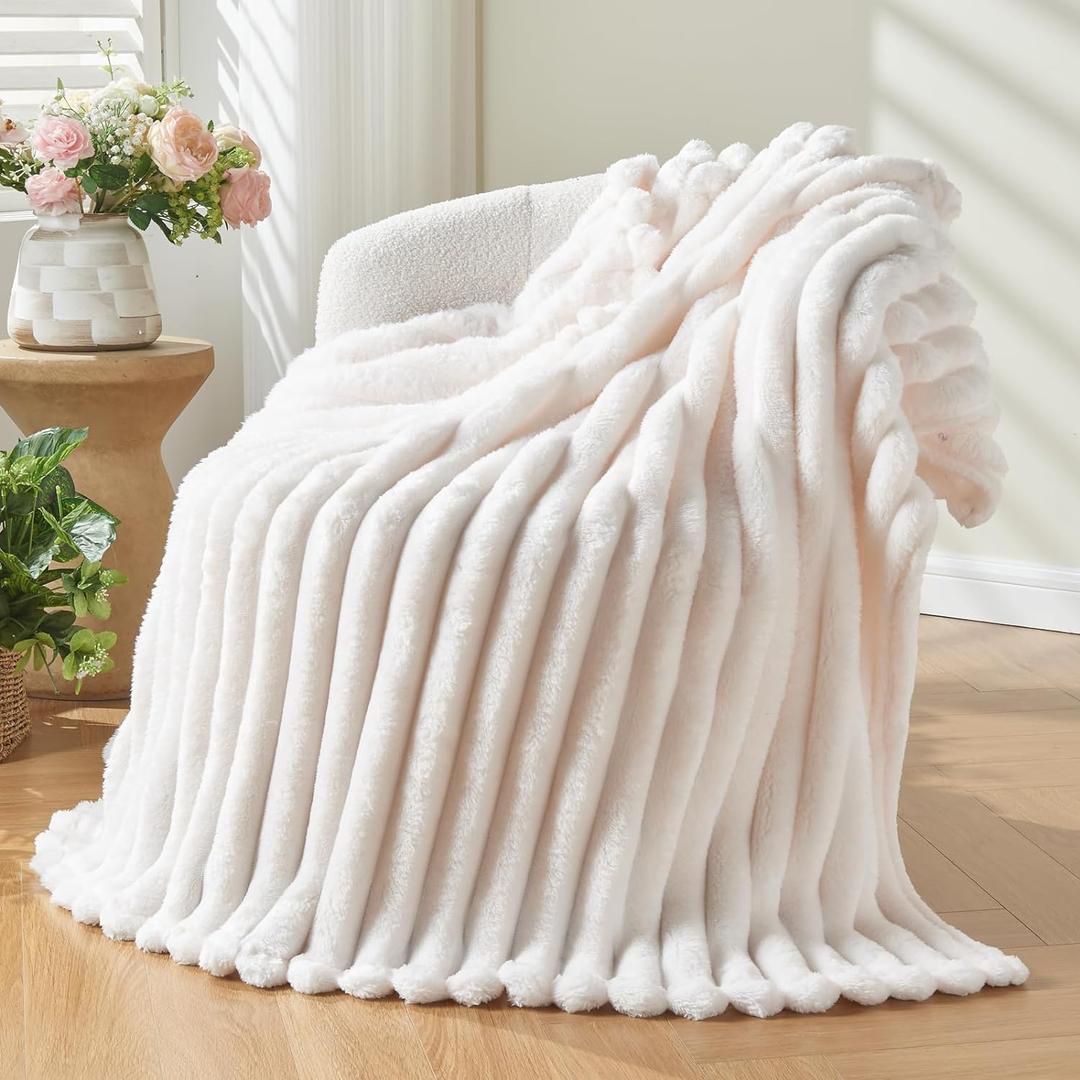 NEWCOSPLAY Super Soft Throw Blanket Ivory Premium Silky Flannel Fleece 3D Ribbed Jacquard Lightweight Bed Blanket All Season Use (Ivory Ribbed, Throw(50"x60")