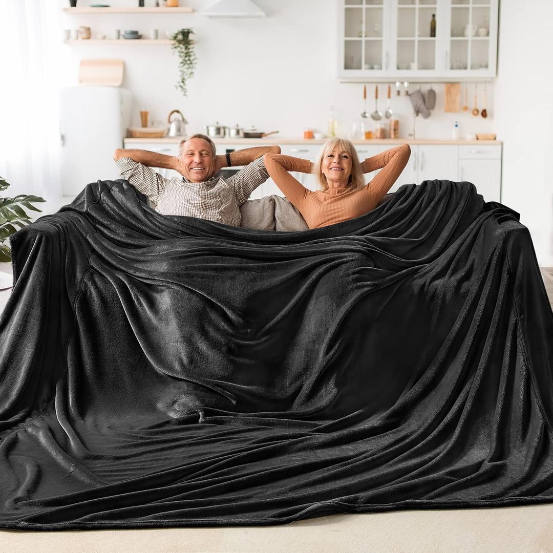 BEDELITE Big Fleece Blanket 120" x 120" (10' x 10'), Super Soft Fluffy Fuzzy Oversized King Blanket for Bed, Couch, Sofa, Camping, Extra Large Fits Whole Family, Black