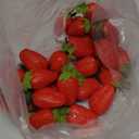 Lyrow 150 Pcs Artificial Strawberries Faux Realistic Strawberry Decor Plastic Simulation Fake Strawberries Lifelike Fruit for Photography Prop Cabinet Party (3.15 Inch)