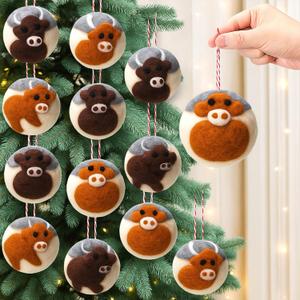 12 Pcs Christmas Felt Highland Cow Print Ornaments 2.36'' Handmade Wool Felt Ornaments Brown Hanging Western Rustic Balls for Christmas Tree Country Farmhouse Party Decor Vintage Xmas Baubles