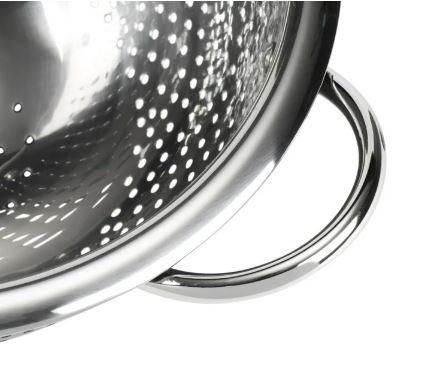 Gourmet Colander, 5qt capacity, Stainless Steel with Handles and Elevated Pedestal Foot, Silver