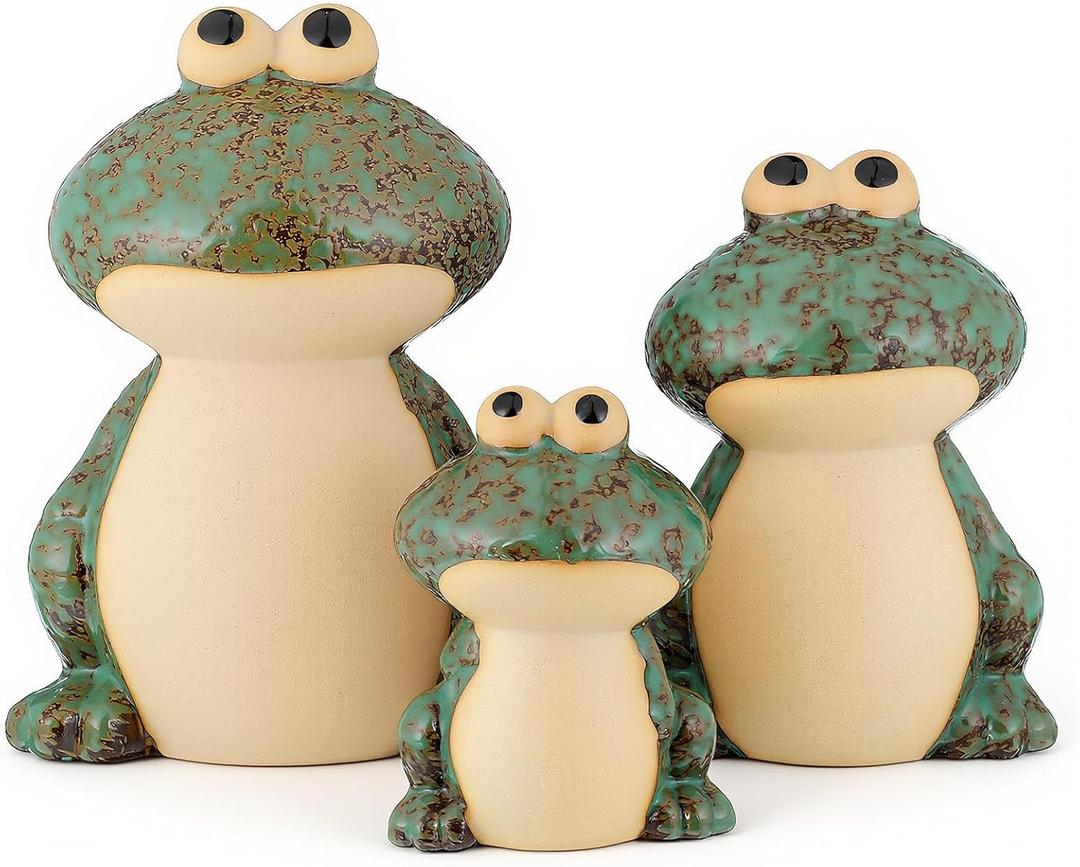 Garden Frog Decor Set of 3 Outside Ceramic Frog Statues Cute Yard Decoration Funny Holiday Ornament for Patio Backyard Pond Pool Front Porch Mom Grandma Family Friend