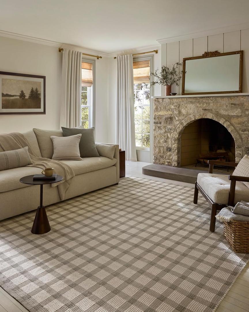 Loloi Magnolia Home by Joanna Gaines Ryder Collection RYD-02 Stone/Ivory 2'-3" x 3'-9" Accent Rug