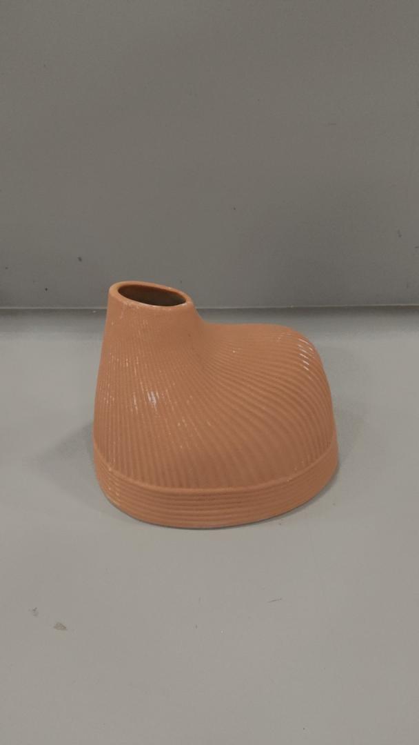 Ceramic Small Flower Vase Floral Container Modern Aesthetic Table Centerpiece Tabletop Ornament for Entrance Desk Housewarming Gift, Brown (Terracotta)