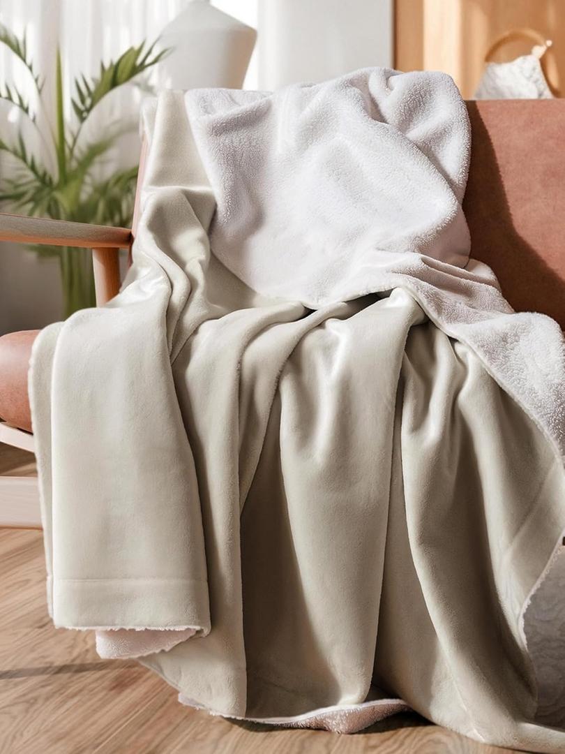 Sherpa Fleece Blanket Throw Size - Reversible Sherpa Fleece Throw Blanket - Super Soft Double Sided for Bed, Sofa, Couch - Thick, Warm, and Plush - Luxurious Bedding for Winter - Cream, 50" x 60"