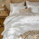 Tufted Boho King Size Comforter Set, 3 Pieces White Boho Bed Set, Farmhouse Shabby Chic Embroidery Bedding for All Seasons, Soft Jacquard King Bedding Set with Comforter  2 Pillow Shams