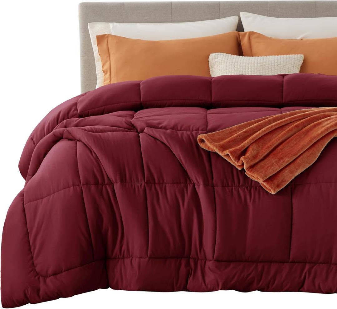 Bedsure Comforter Duvet Insert - Quilted Comforters King Size, All Season Duvet, GentleSoft Down Alternative Bedding Blanket, with 8 Tabs, Gifts for Women/Men, Red, King 90 x 102 Inches