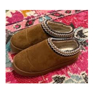 Haute Hippie 
Genuine Suede Fuzzy Slippers for Women Winter Warm House Shoes Cozy Mini Boots for Indoor Outdoor (7.5-8, Chestnut)