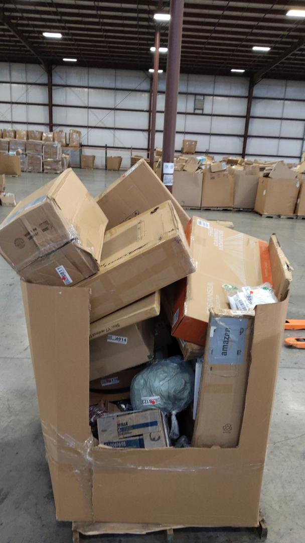 Pallet of Salvage items