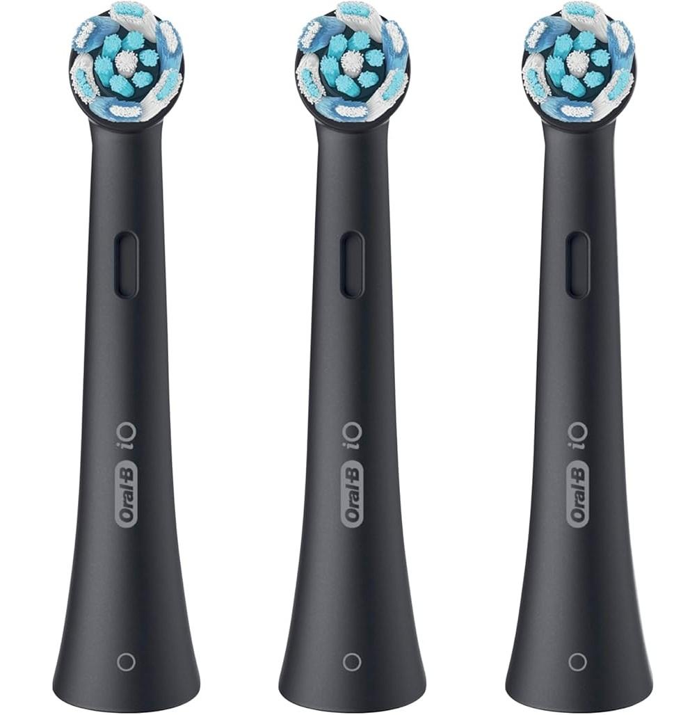 Oral-B iO Ultimate Clean Replacement Brush Heads, 3 Count, 4 Ultimate Clean + 1 Gum & Sensitive Black (1 Count (Pack of 3))