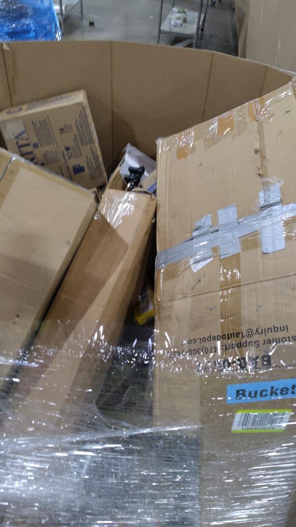 Pallet Of Salvage Items