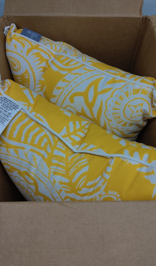 Pillow Perfect Paisley Indoor/Outdoor Accent Throw Pillow, Plush Fill, Weather, and Fade Resistant, Floor - 25" x 25", Yellow/Ivory Addie
