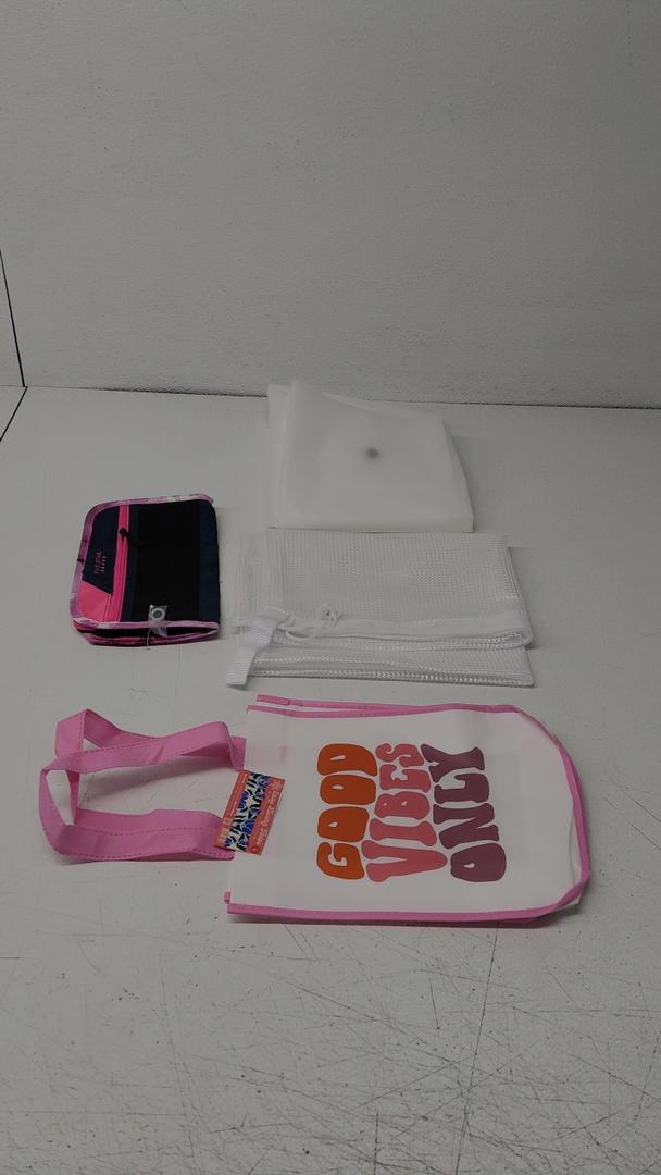 Set of 4 Accessories