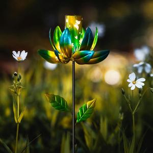Stargarden Outdoor Solar Wind Spinners, Solar Wind Sculptures & Spinners, Flower Windmill with Solar Lantern for Yard and Garden (Green)