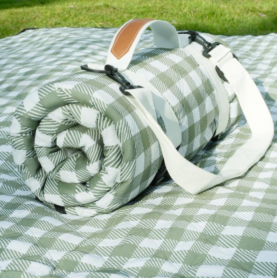 Genovega Waterproof Picnic Blanket Beach Outdoor Camping Mat Rug Extra Large Foldable Cute Big Travel Essential Accessories Gift Park Patio Lawn Garden Grass PlayMusic Festival Concert Must Have (6'8" x 6'8" (Square), Checkered Green)