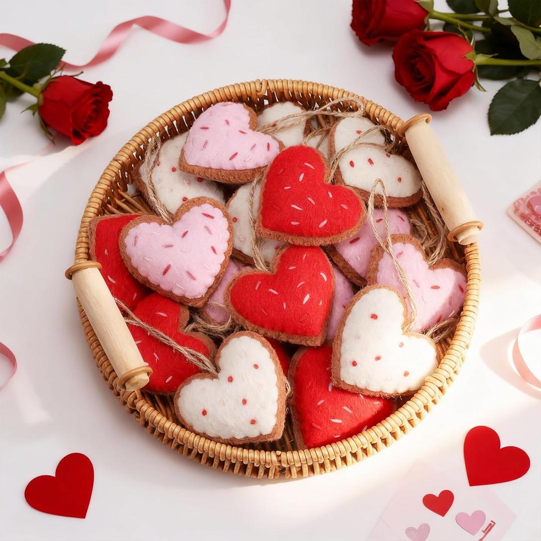 18 Pcs Valentines's Day Felt Heart Ornaments, Red White Pink Felt Hanging Ornament 2.8 Inch Galentines Heart Shaped 3D Hanging Decors for Valentine's Day Wedding Party Decorations(Classic)
