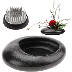 Folmywy Japanese Ikebana Flower Frog Vase Kit Flower Arrangement with 1.57 Inch Kenzan Ceramic Flower Stem Holder Black Round Frog Bowl for Table Centerpieces DIY Art Supplies (5.51x4.13in)