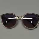 FEISEDY Vintage Polarized Cat Eye Sunglasses for Women Oversized Round Sunglasses Anti Glare B7000