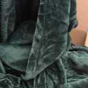 OEKO TEX Standart 100 blanket dark green