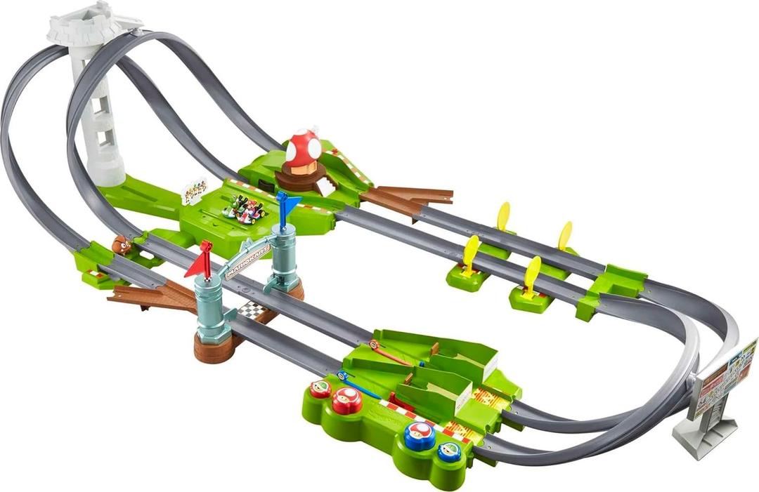 Hot Wheels Mario Kart Circuit Track Set & 2 Toy Vehicles, Racing Playset Includes Booster, Plus Mario & Yoshi Karts  