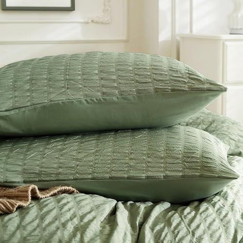 JELLYMONI Microfiber Pillow Case 2-Pack, Standard Size Dark Green Seersucker Textured Pillow Covers, Breathable Wrinkle-Free Pillow Shams with Envelope Closure (Pillows Not Included)