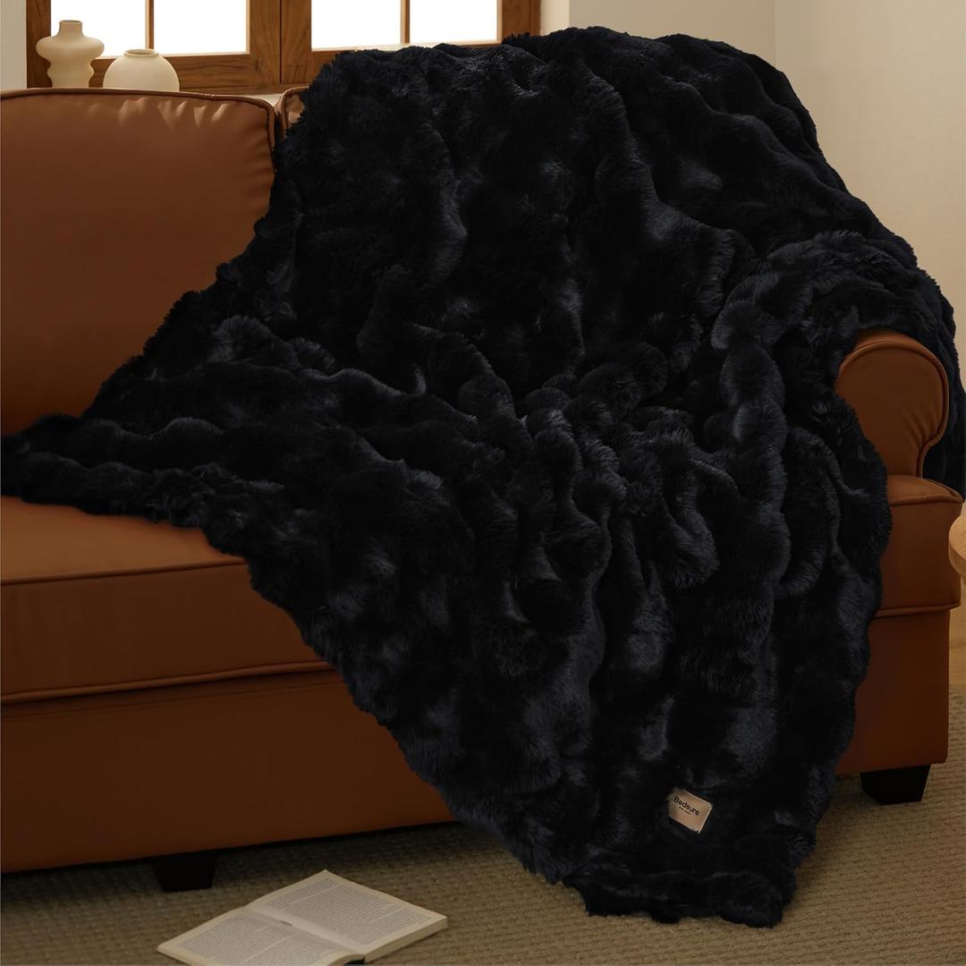 Bedsure GentleSoft Fluffy Fuzzy Throw Blanket, Soft Cozy Faux Fur Fleece Minky Blanket, Room Decor Couch Bed Cover Winter Bedding, Thick Warm Plush Christmas Women Men Gifts, 870GSM, Black