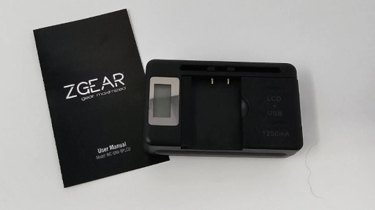 ZGEAR - Universal Camera Battery Charger W/LCD Charge Display