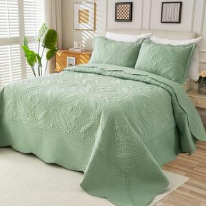 Cmfshape Oversized King Quilt Set Bedspread 128x120-Sage Green California King Quilts 3 PCS-Lightweight Quilted Bedding Extra Large-Paisley Pattern Coverlet for All Season Bohemian