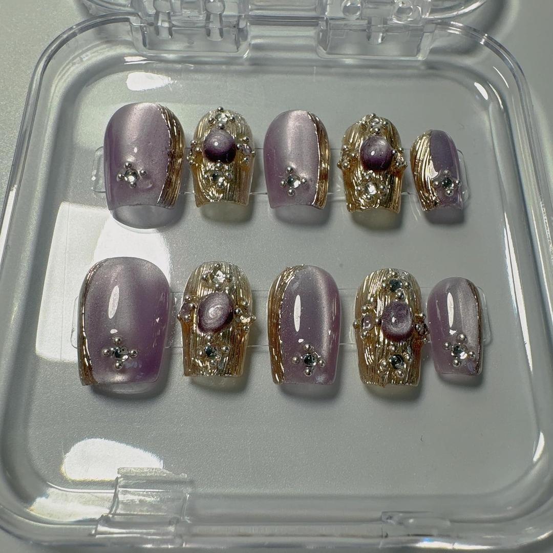 Handmade Short square Press on Nails, Luxury Design Nail Art Kit, Acrylic Fake Nails Kit, Reusable False nails, Include Toolkit, 10pcs, Purple, Size M