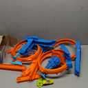 Hot Wheels Toy Car Track Set, Triple Loop Pack & 1:64 Scale Vehicle, Track-Building Components with 3 Loops, Speed Snap Tracks & Adapters