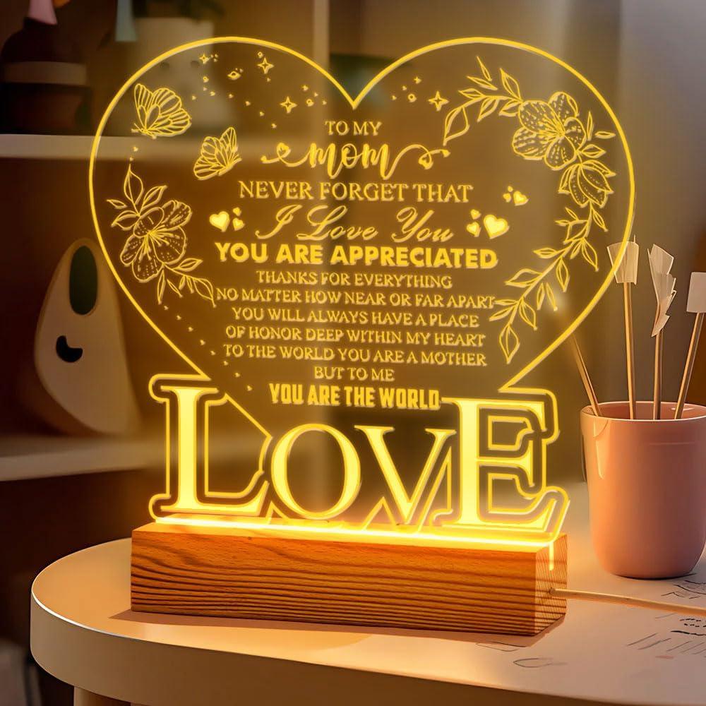 to My Mom, Never Forget that I Love You  Heart-Shaped LED Night Light for Mom  Mom Birthday Gift, Mother's Day  USB Port Powered Lamp with Engraved Love Message  Wooden Base Home Decor