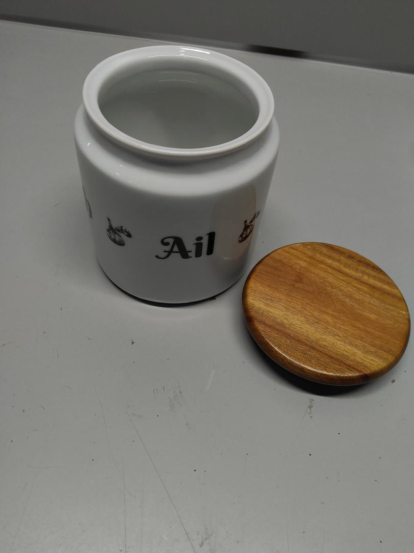 Meideal Ceramic Garlic Keeper for Counter, Garlic Holder Storage with Wooden Lid, 4.4 inch Garlic Saver to Keep Your Garlic Cloves Fresh Longer, Garlic Container, Garlic Jar for Kitchen, White