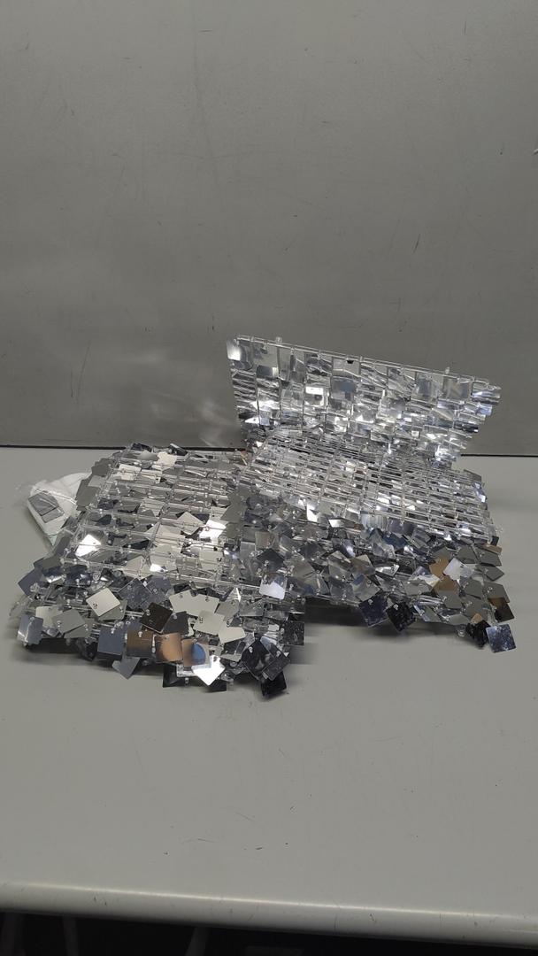 Shiny Silver Wall Decor