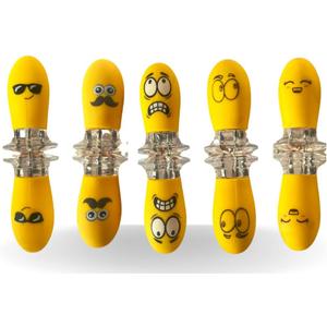 Fumiko's Unique Corn Holders for corn on the cob - 10 PCS/5 corn cob holders set, Fun Faces, interlocking corn holder set making your corn on the cob experience even more entertaining