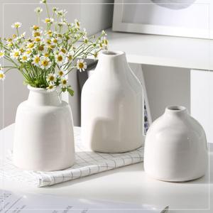 hjn Small White Vase Set of 2 for Modern Home Decor,Ceramic Vases for Centerpieces Flower Vases for Living Room Wedding/Dinner Table/Party -White