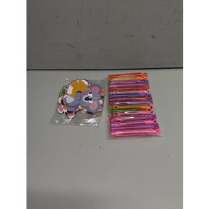 NAWITDA 30 Pack Valentines Day Gifts for Kids Mini Bubble Wands with Animal Valentine Cards, Classroom Exchange Favors School Party Prizes for Class Boys Girls, Pack Of 2