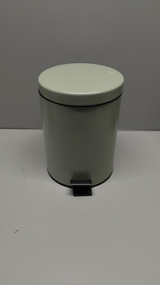 Step Soft Close Trash Can, Light Green