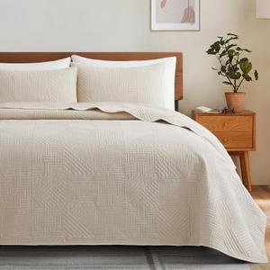 Lavsiry Beige Quilt King Size with Pillow Shams, Summer Soft Geometric Pattern Bedspread, 3 Pieces Lightweight Coverlet Bedding Set for All Seasons (King(106"x96"))