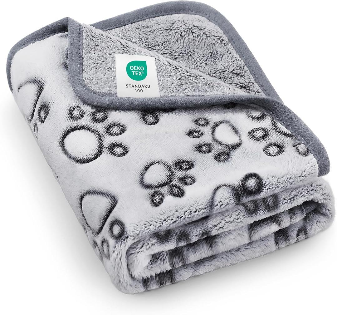 Luciphia Premium Soft Dog Blanket for Small Medium Large Dogs Washable 300GSM Fluffy Warm Fleece Puppy Cat Paw Print Pet Flannel Grey Paw M(30"x20")