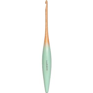 mindfulknits Premium Ergonomic Beech Wood Crochet Hook  Size US E, 3.5mm  15cm Length  Wooden Crochet Hook - Knitting & Crochet Supplies for Crafting Relaxation & Stress Relief (3.5mm)
