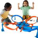 Hot Wheels Track Set with 1:64 Scale Toy Car, 4 Intersections for Crashing, Powered by a Motorized Booster, Criss-Cross Crash Track, Medium