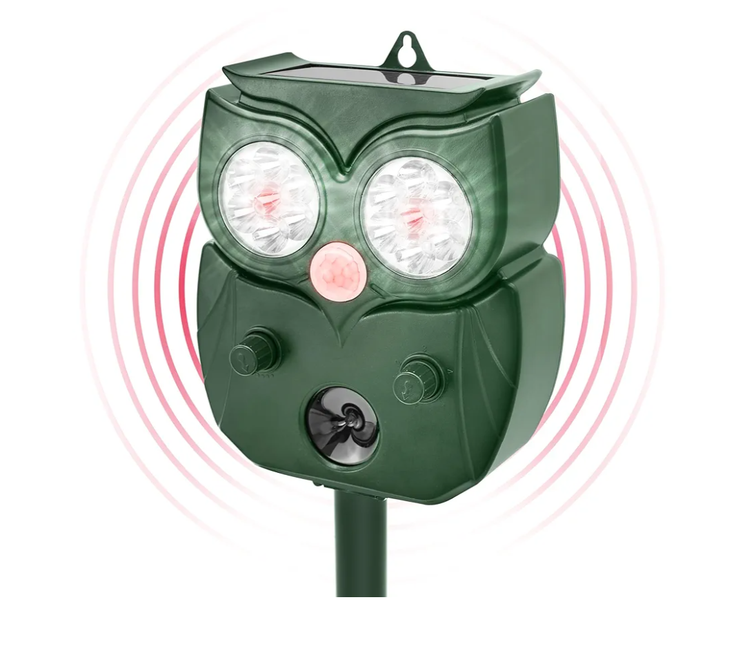 Solar Animal Repellent Outdoor, Ultrasonic Deer Repeller, Raccoon, Squirrel Deterrent Device, Waterproof Motion Detection, Rodent Against Cat, Dog, Rabbit, Skunk for Garden, Lawn, Farm Use