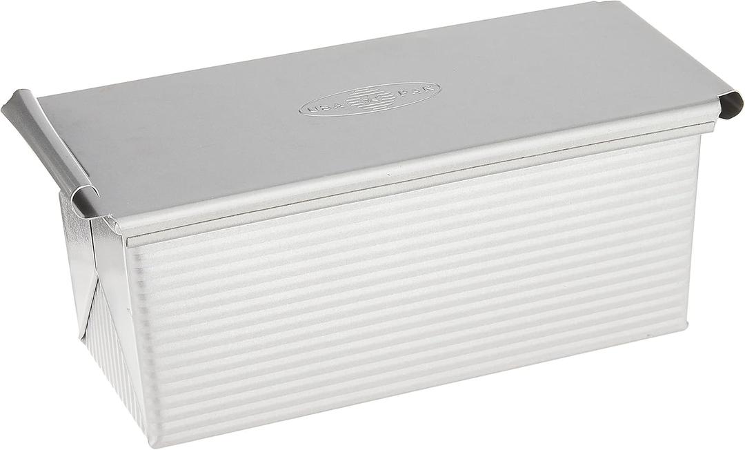 USA Pan Bakeware Pullman Loaf Pan With Cover, 9 x 4 inch, Nonstick & Quick Release Coating, Made in the USA from Aluminized Steel