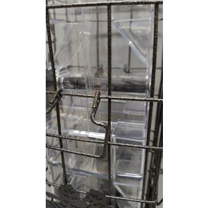 Perky-Pet 336-1SR Squirrel-Be-Gone Squirrel Proof Bird Feeder, 2LB, Outdoor Wild Bird Feeder with Weight-Activated Perches