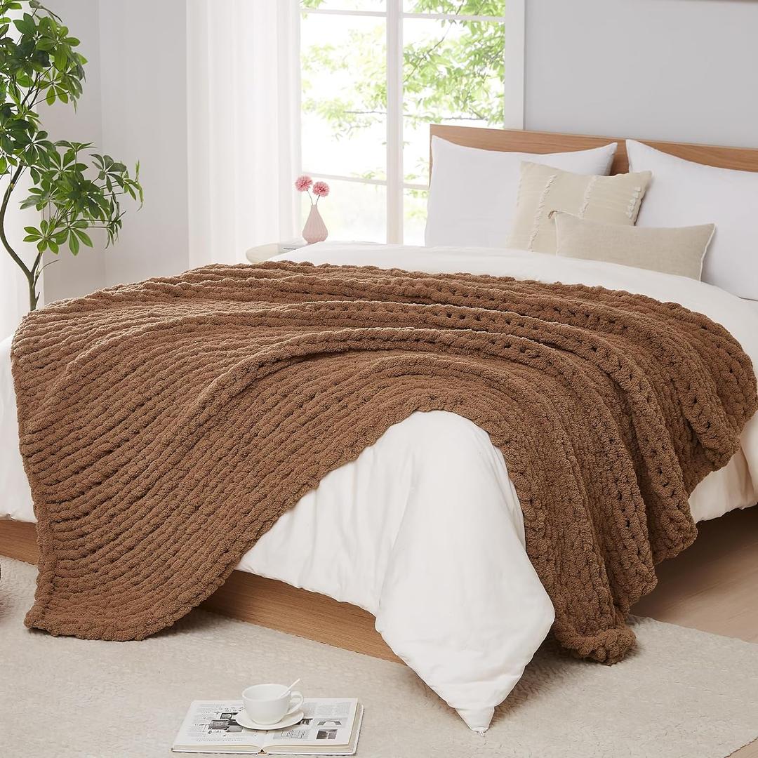 L'AGRATY Chunky Knit Blanket Throw: 50''x60'' Chenille Chunky Knitted Throw Blanket for Bed Couch - Handmade Thick Big Cable Knit Blanket - Large Chunky Crochet Rope Blanket for Home Decor(Brown)