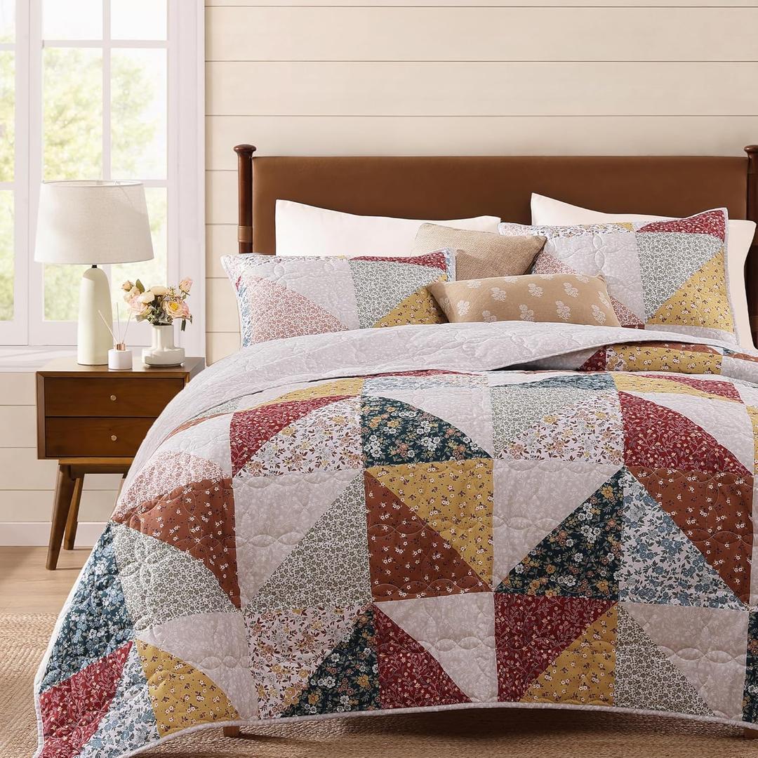 BLOOMHAVEN Quilt Set Queen Size, Patchwork Burnt Orange Floral Quilt Sets, Reversible Bedspread Lightweight and Breathable for All Seasons, Soft Quilted Bedspread with 2 Pillow Shams