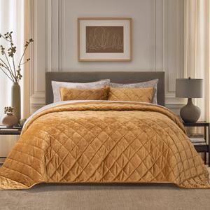EVERGRACE Luxury Crushed Velvet Quilt Set King Size, Diamond Quilted Lightweight Velvet Comforter, Ultra Soft Oversized Bedspread Coverlet Bedding Set for All Season, with 2 Pillow Shams, Gold Yellow (KING/CAL.KING (108" x 96")), Gold Caramel 