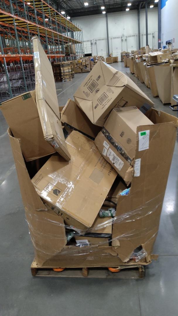 Pallet of Salvage Items 