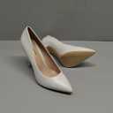 CUSHIONAIRE Women's Alta Dress Pump with +Comfort (7M, White)