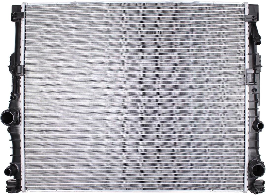 Engine Coolant Radiator Assembly for BMW 530i 540i xDrive 2017-2020 740i xDrive 2017-2019 2.0L 3.0L